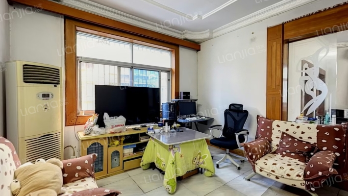 螺丝港安居工程A区二手房实景图