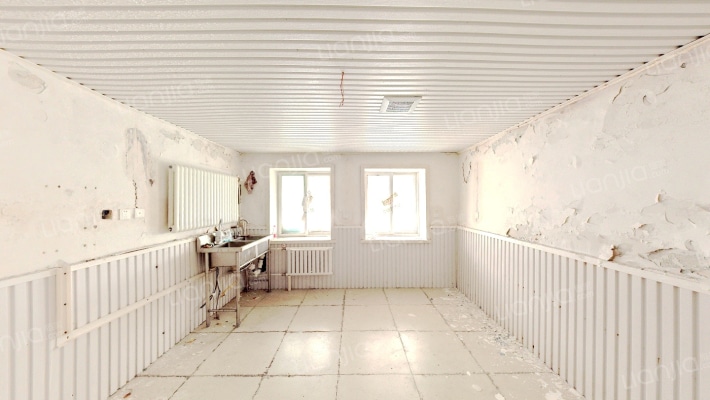 世界里二手房实景图