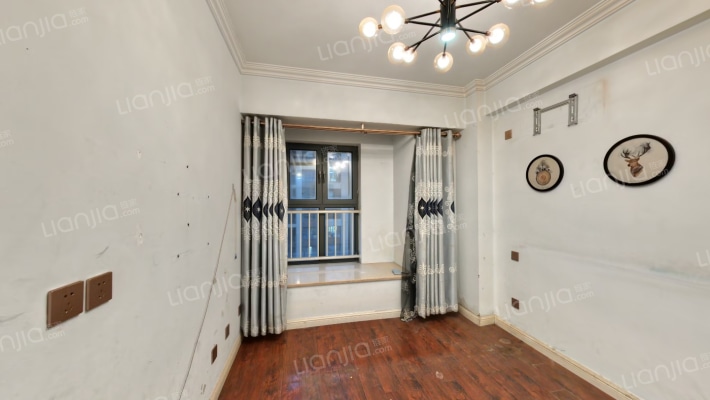 苹果公寓二手房实景图