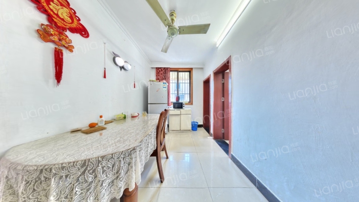 劳动路100号二手房实景图