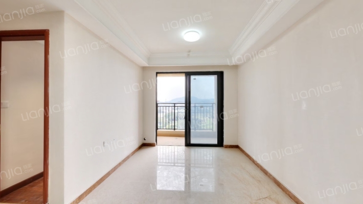 中新紫荆府二手房实景图