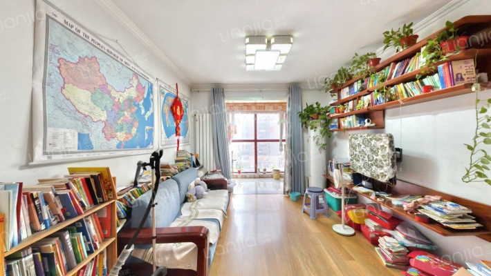 华润绿地凯旋门二手房实景图