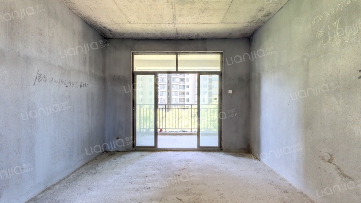 蔚蓝香廷二手房实景图