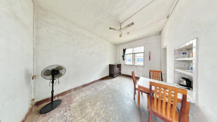 新魏路社区二手房实景图