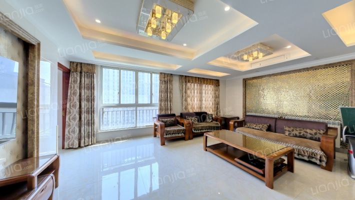 东方新天地（西区）二手房实景图