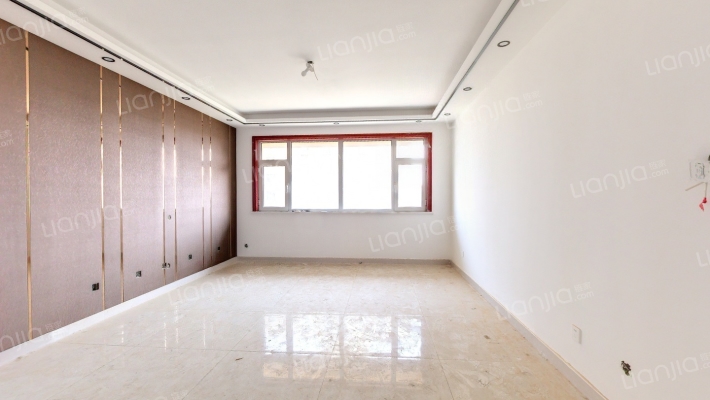 圣泰嘉苑二手房实景图