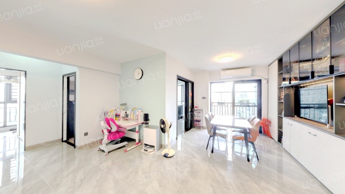 碧蓝映居二手房实景图