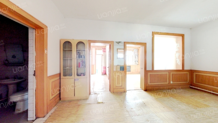 化工局宿舍二手房实景图