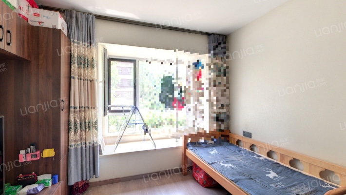 万科理想之光二手房实景图