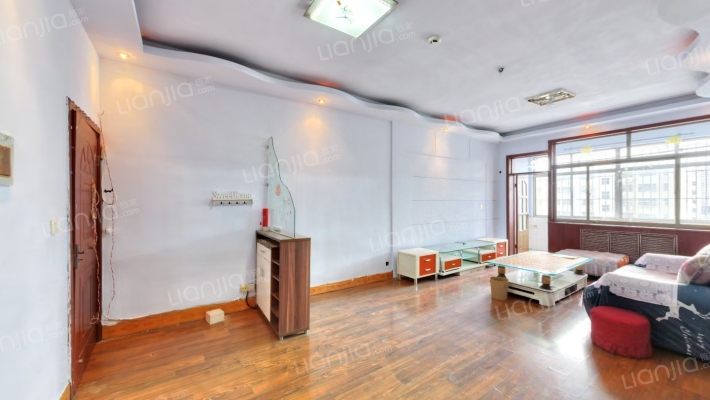 白酒厂宿舍二手房实景图