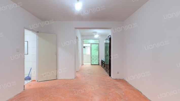 新华橡胶二分厂家属院二手房实景图