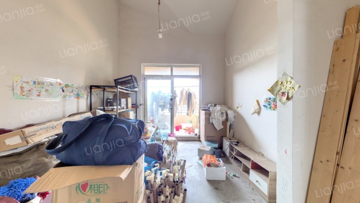 绿地长兴新苑北苑二手房实景图