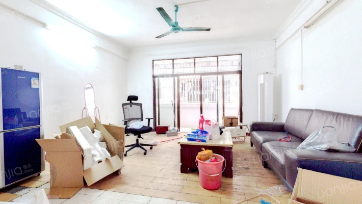 博美荣晖楼二手房实景图