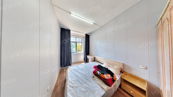 桃园新村1座二手房实景图