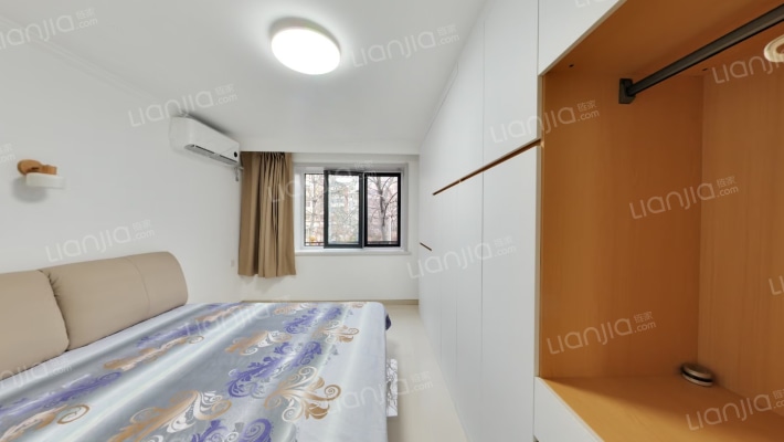 植物园东里二手房实景图