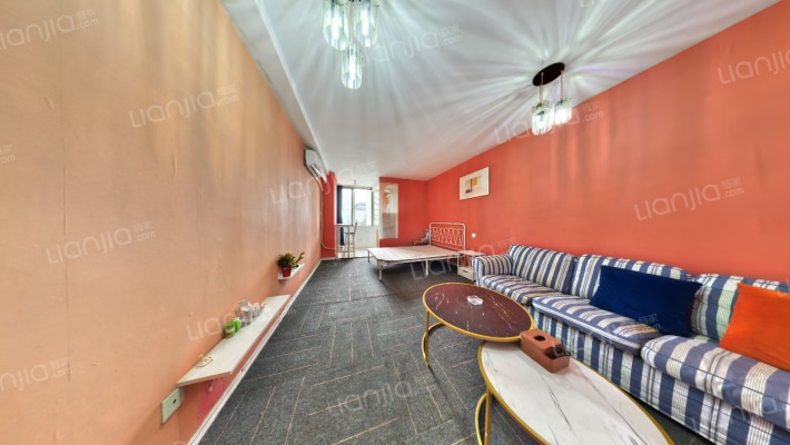 米兰小筑二手房实景图