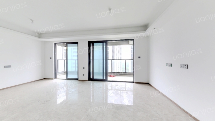 世茂璀璨未来二手房实景图