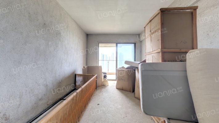 日盛天钻二手房实景图