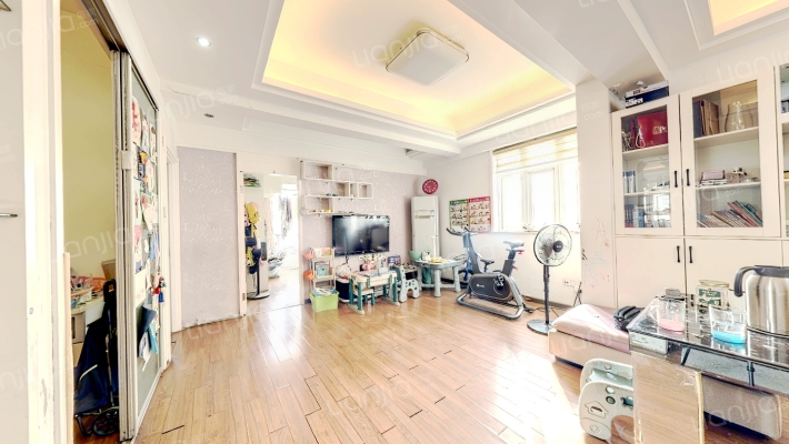 德润大厦二手房实景图