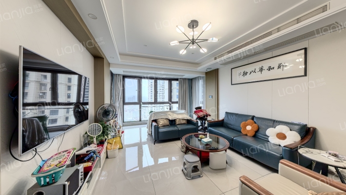 铂金首府二手房实景图