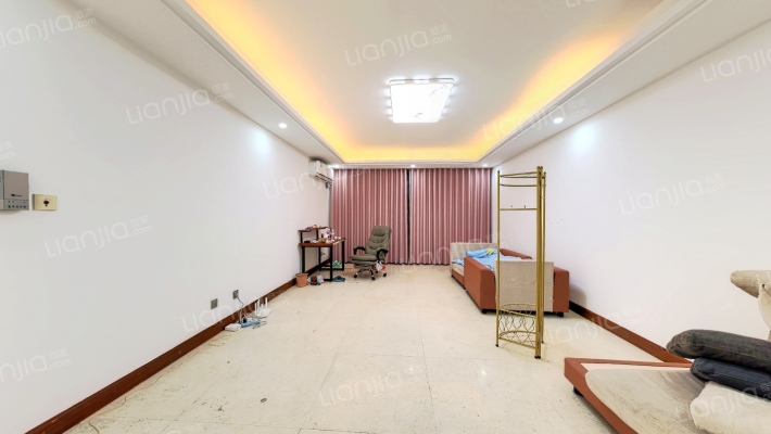 世茂外滩花园二手房实景图