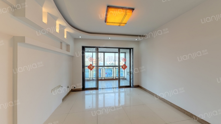 时代名轩南区二手房实景图