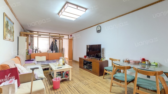 镇泰花园二手房实景图