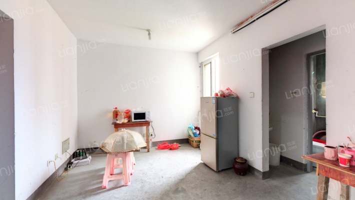 丽苑西区二手房实景图