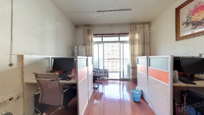 空港圣地二手房实景图