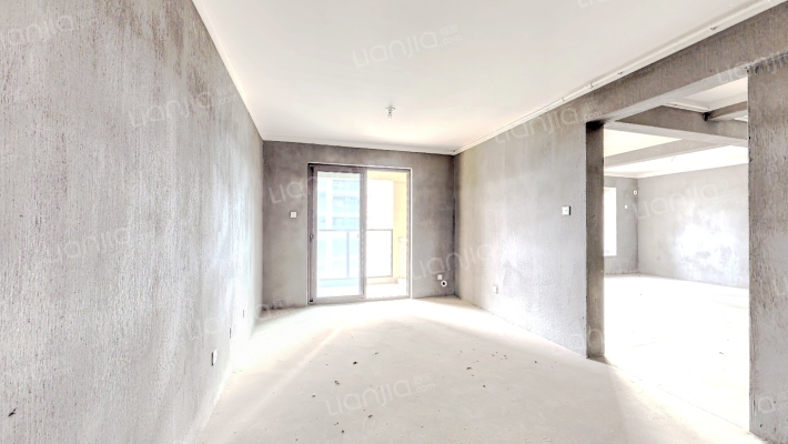 鸿翔杨柳春风郡二手房实景图