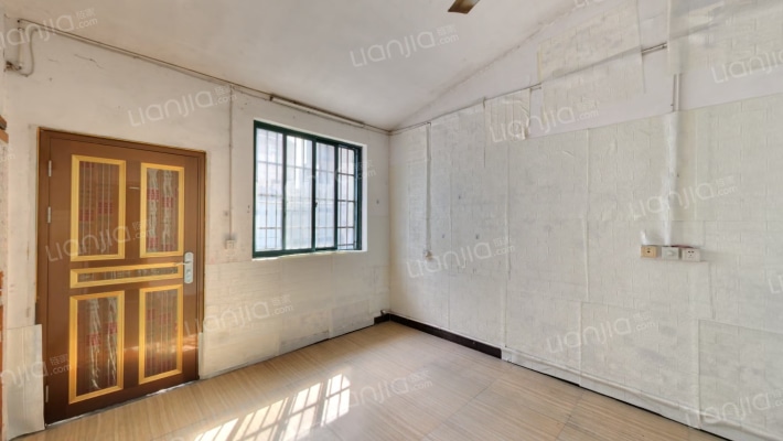 石桥村施家二手房实景图