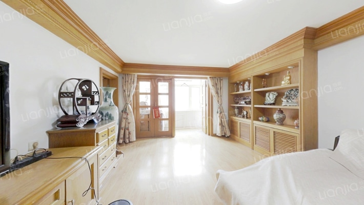 警后大院（三八广场）二手房实景图