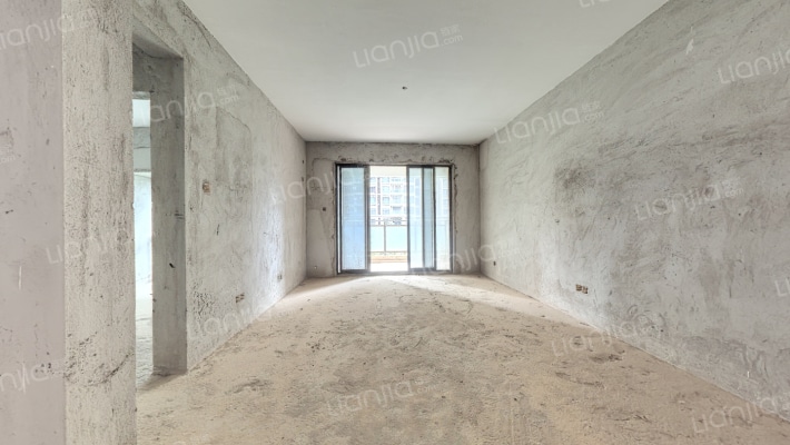 三远大爱城二手房实景图