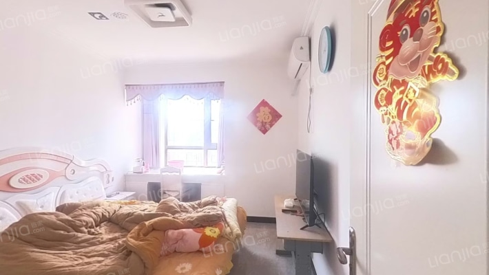 兴源凤凰城二手房实景图