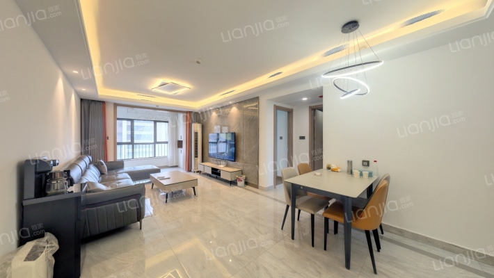 美的悦江府二手房实景图