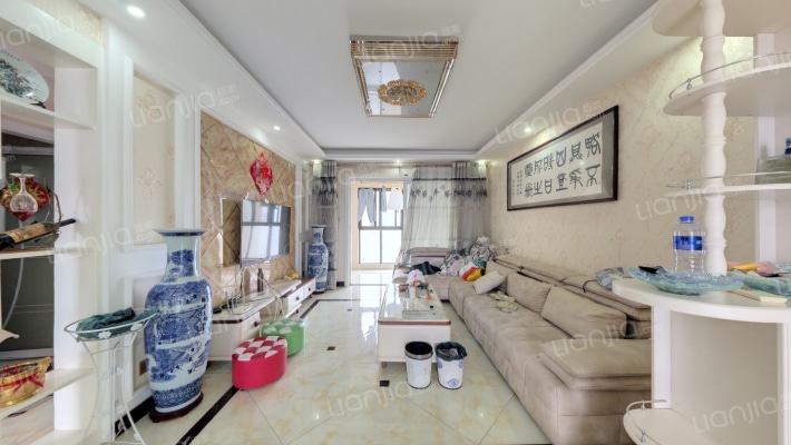 万达华府东区二手房实景图