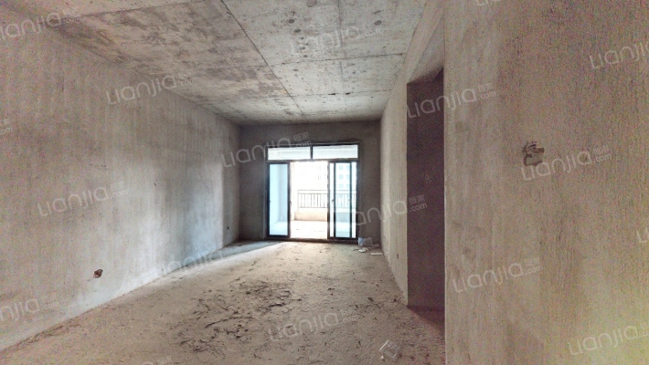 宏泰四季花城二手房实景图