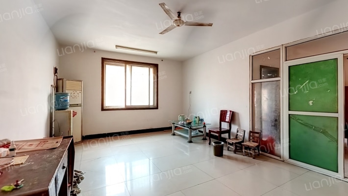 食品厂家属楼二手房实景图