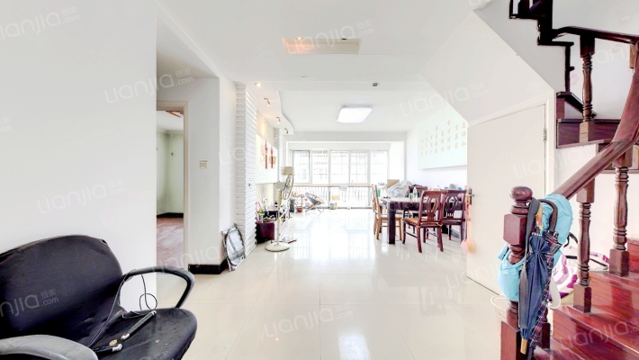 湖亭园二手房实景图