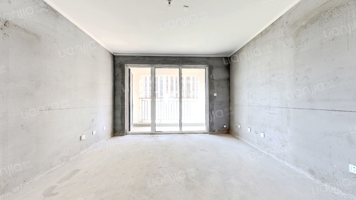 万恒四季花城二手房实景图