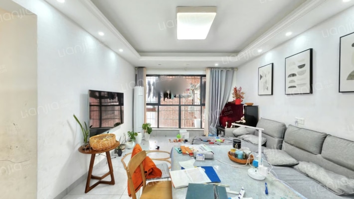 草莓街区二手房实景图