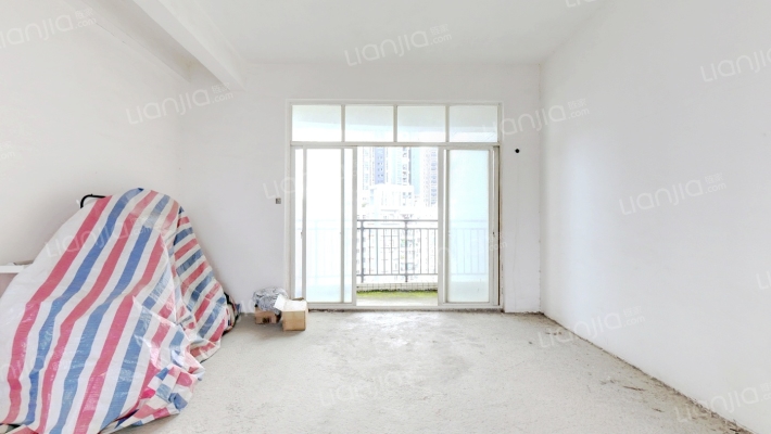 宇宏健康花城二期二手房实景图