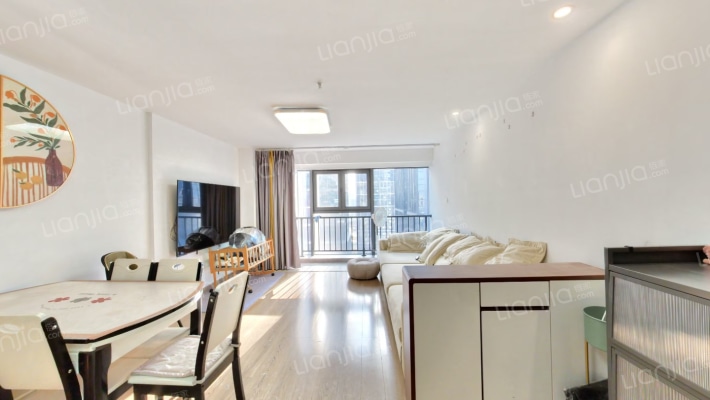 中辰优唐广场二手房实景图