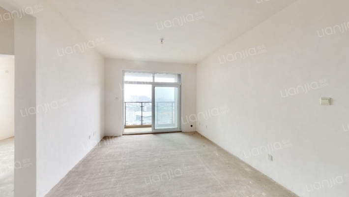 泰美蓝山二手房实景图