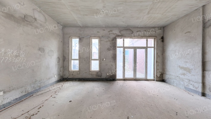 格兰小镇二手房实景图