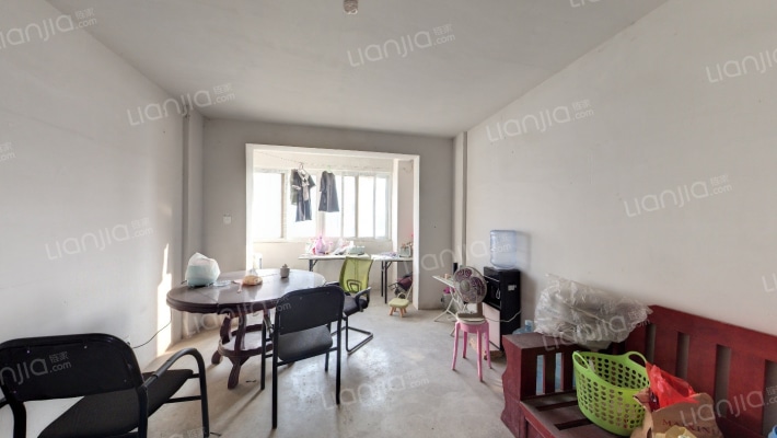 黄梅新村西区二手房实景图