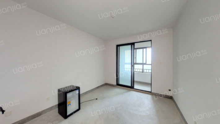 粤秀名邸二手房实景图