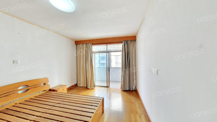 青年园二手房实景图