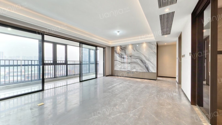 国锐雲嶺二手房实景图