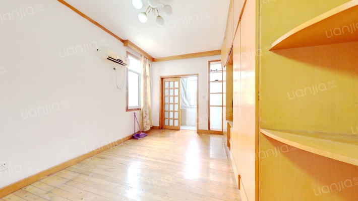 东井村20号小区二手房实景图